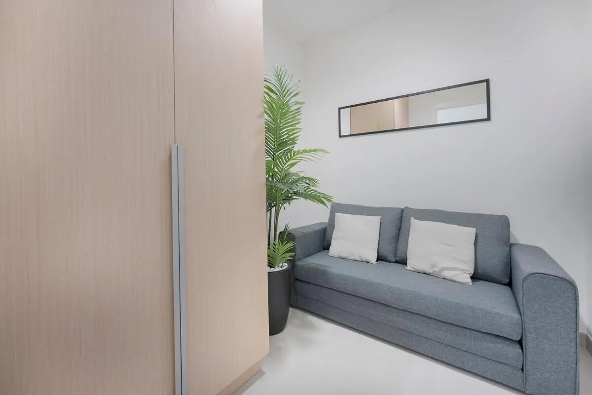 Sleek 4-Bedroom, Bright Kitchen Space In Dubai Creek Harbour Апартаменты
