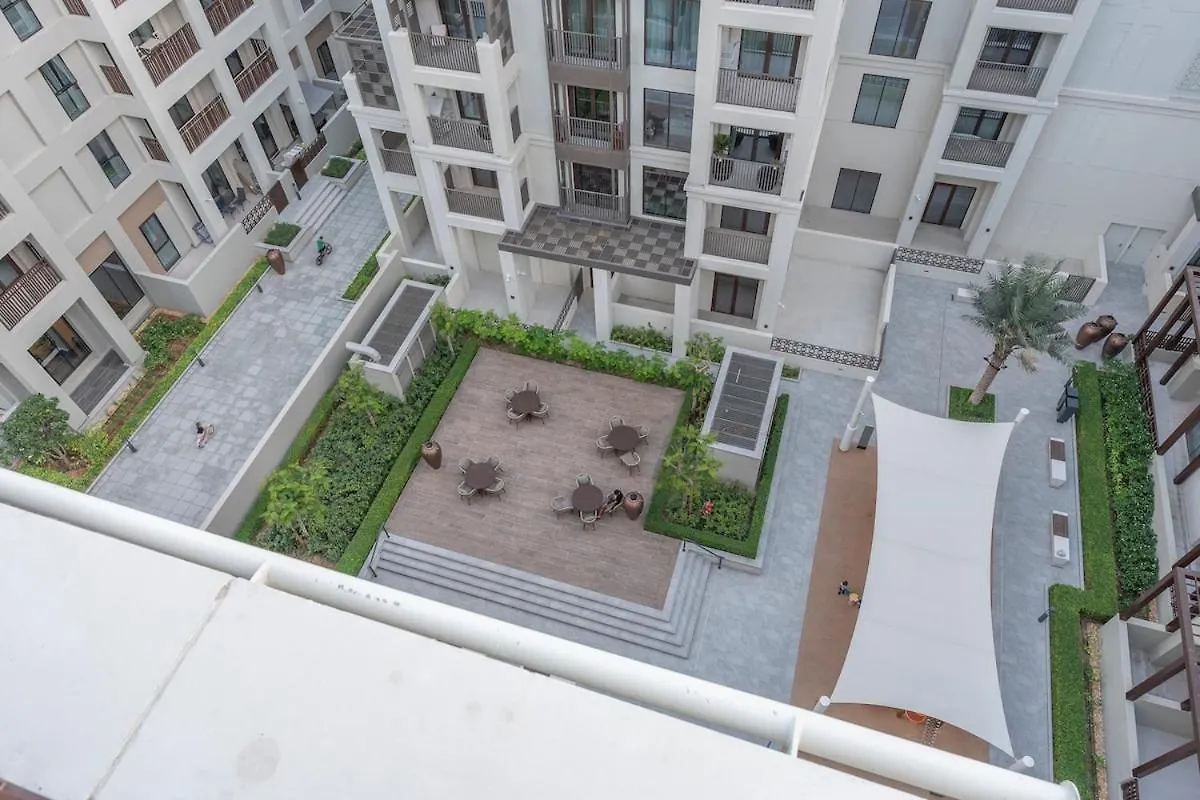 Apartment Sleek 4-Bedroom, Bright Kitchen Space In Dubai Creek Harbour