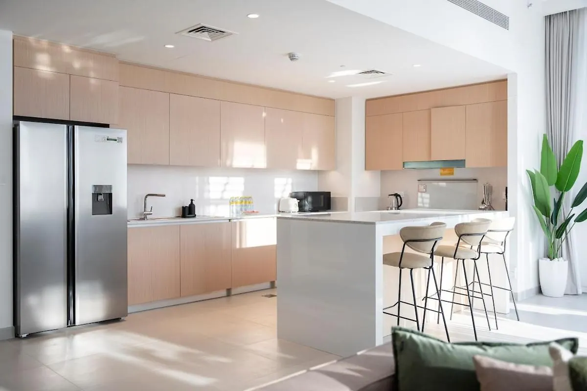 Sleek 4-Bedroom, Bright Kitchen Space In Dubai Creek Harbour 0*,