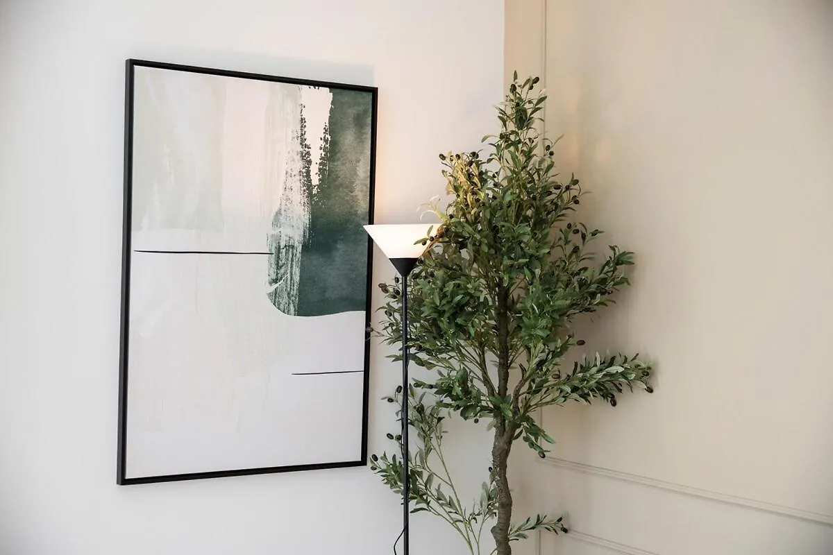 Apartment Sleek 4-Bedroom, Bright Kitchen Space In Dubai Creek Harbour