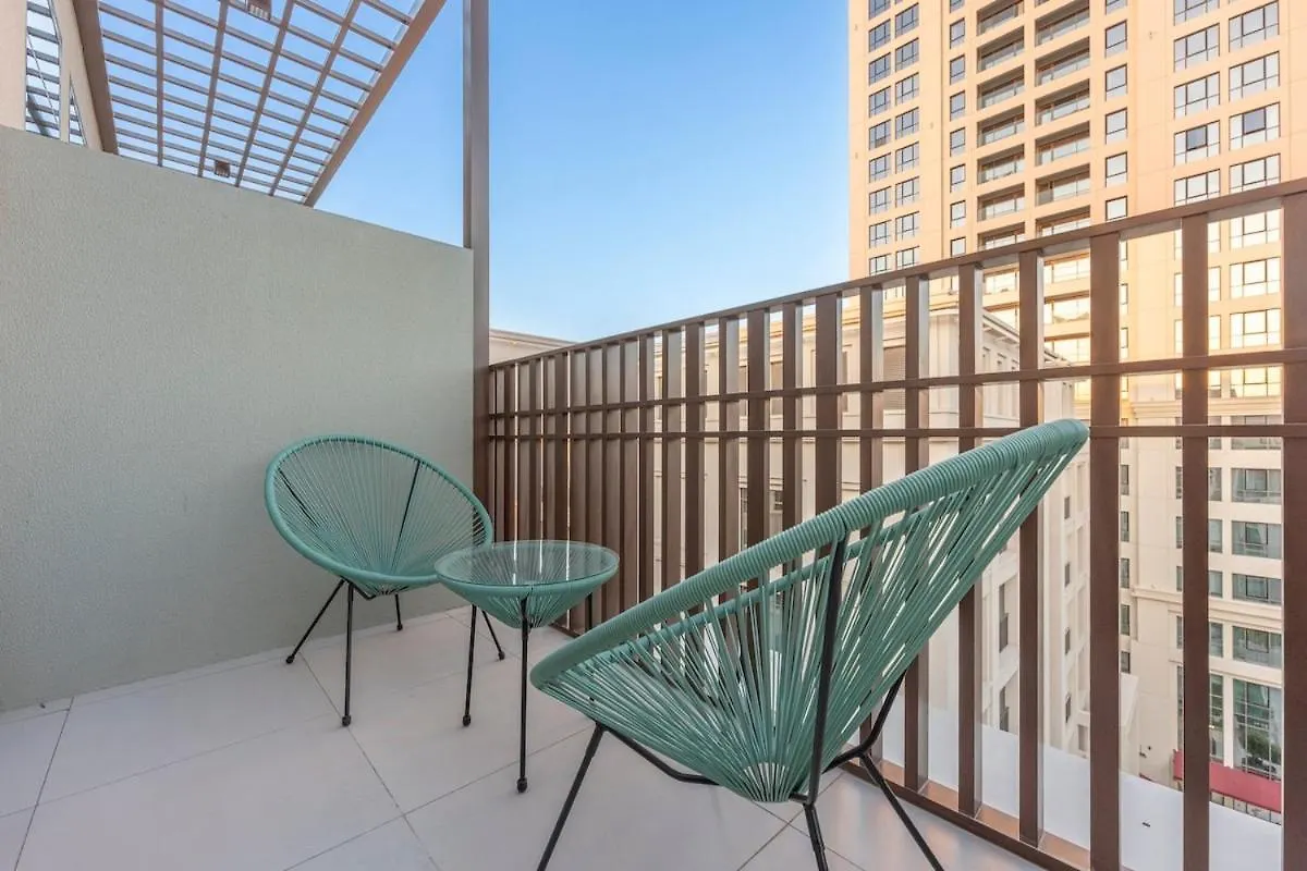 Sleek 4-Bedroom, Bright Kitchen Space In Dubai Creek Harbour Apartment