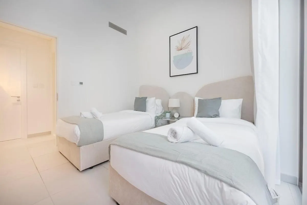 Sleek 4-Bedroom, Bright Kitchen Space In Dubai Creek Harbour 0*,  United Arab Emirates