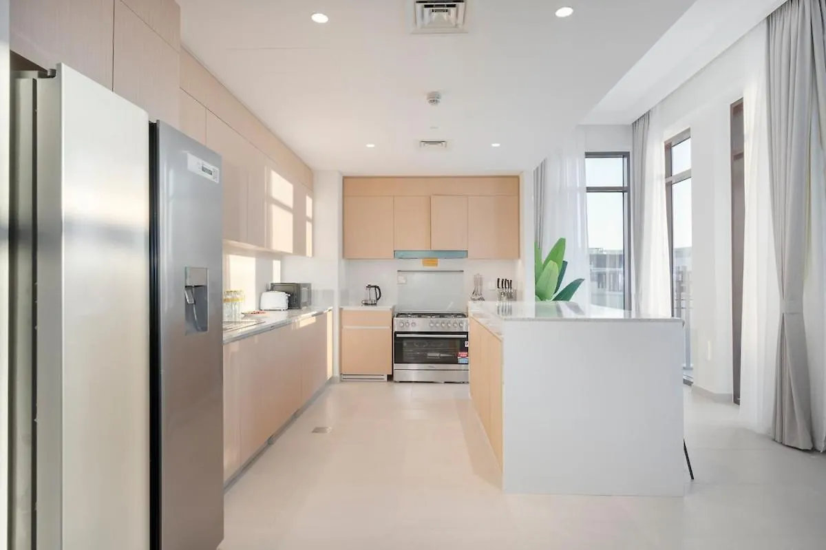 Sleek 4-Bedroom, Bright Kitchen Space In Dubai Creek Harbour United Arab Emirates
