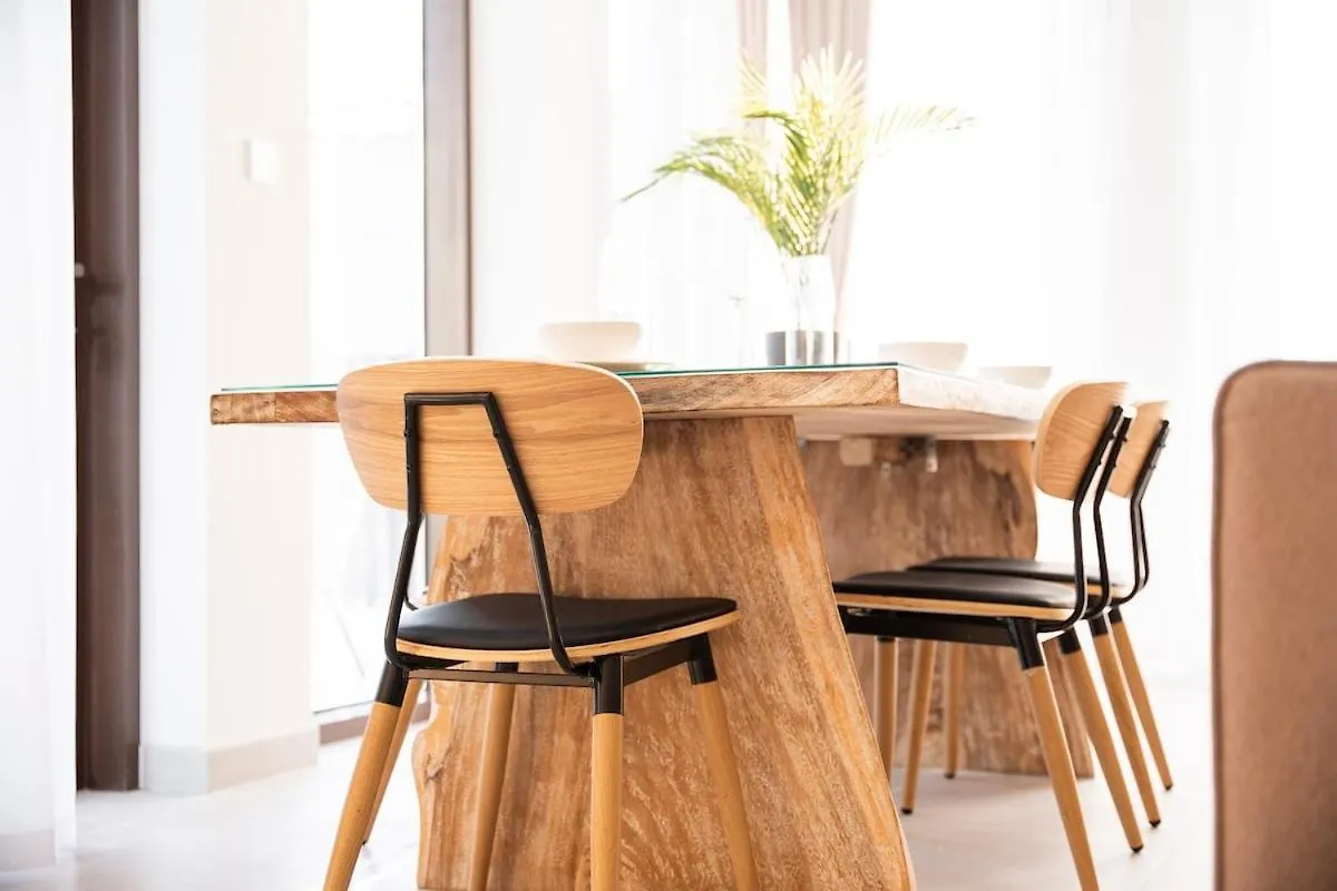 Apartment Sleek 4-Bedroom, Bright Kitchen Space In Dubai Creek Harbour